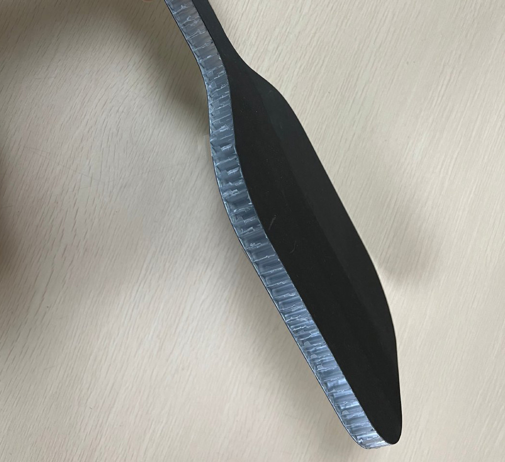 如何制作碳纖維乒乓球拍？