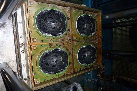 碳纖維頭盔成型需要用到離型劑嗎？